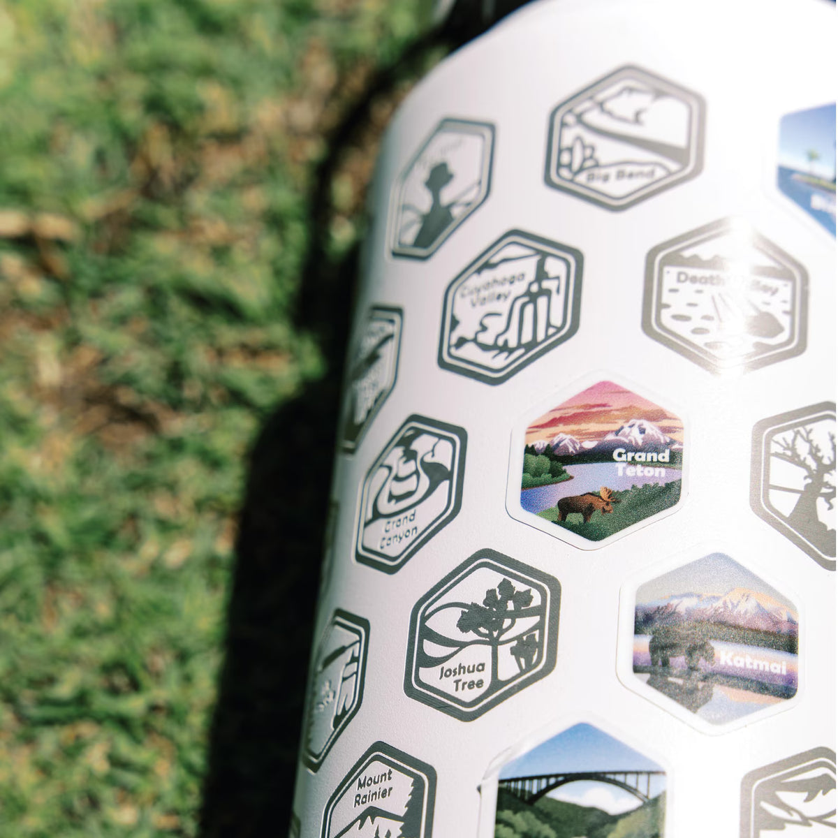 63 National Parks Engraved Water Bottle Set – 2 Pack 32 oz + Stickers | Choose Your Colors - DOT.IT